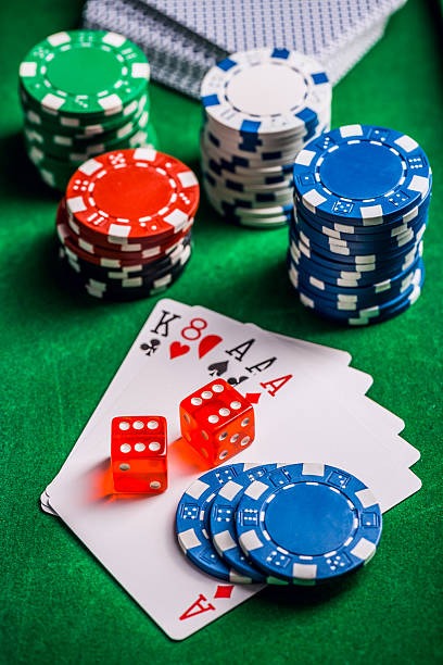 paladintoto mobile app interface showing live football markets and casino games
